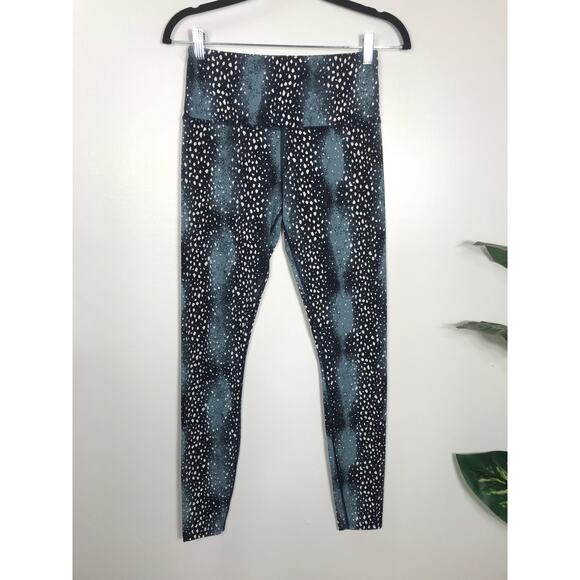 Varley Blue White Pattern Legging Womens Small Active Gym Girl Travel Easy - Picture 1 of 8